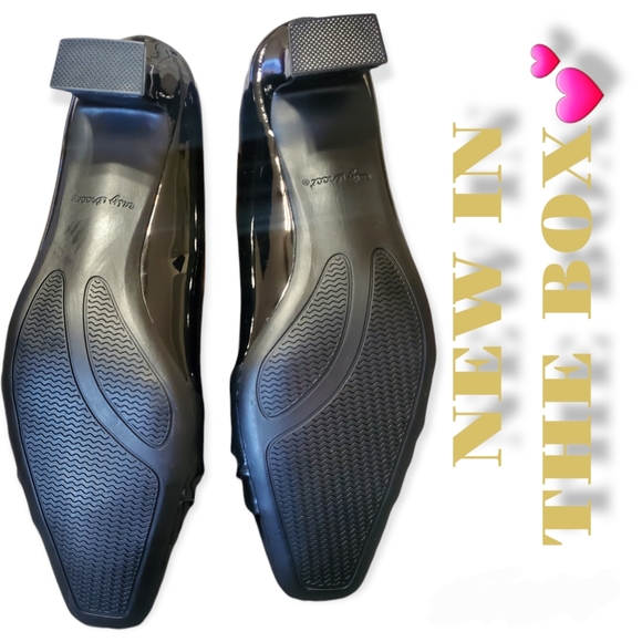 Easy Street Waive Shoes | Size 6.5W - Picture 10 of 11